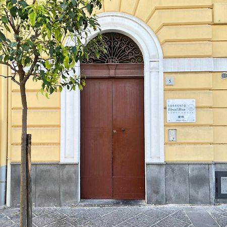 ホテル Sorrento Street View エクステリア 写真